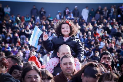 Más de 4.000 estudiantes quilmeños prometieron lealtad a la bandera
