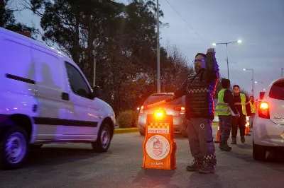Presentaron el nuevo equipamiento de seguridad vial durante un operativo de control
