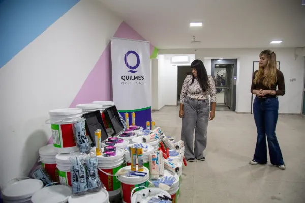 El Municipio de Quilmes y la Fundación BAPRO entregaron insumos a clubes de barrio
