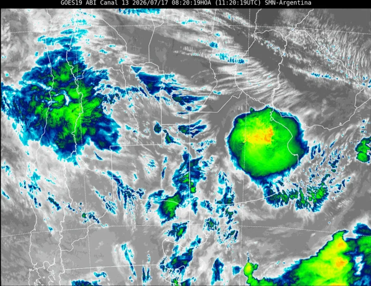 El cielo se puso negro en Quilmes: rige una alerta por tormentas fuertes y posible caída de granizo