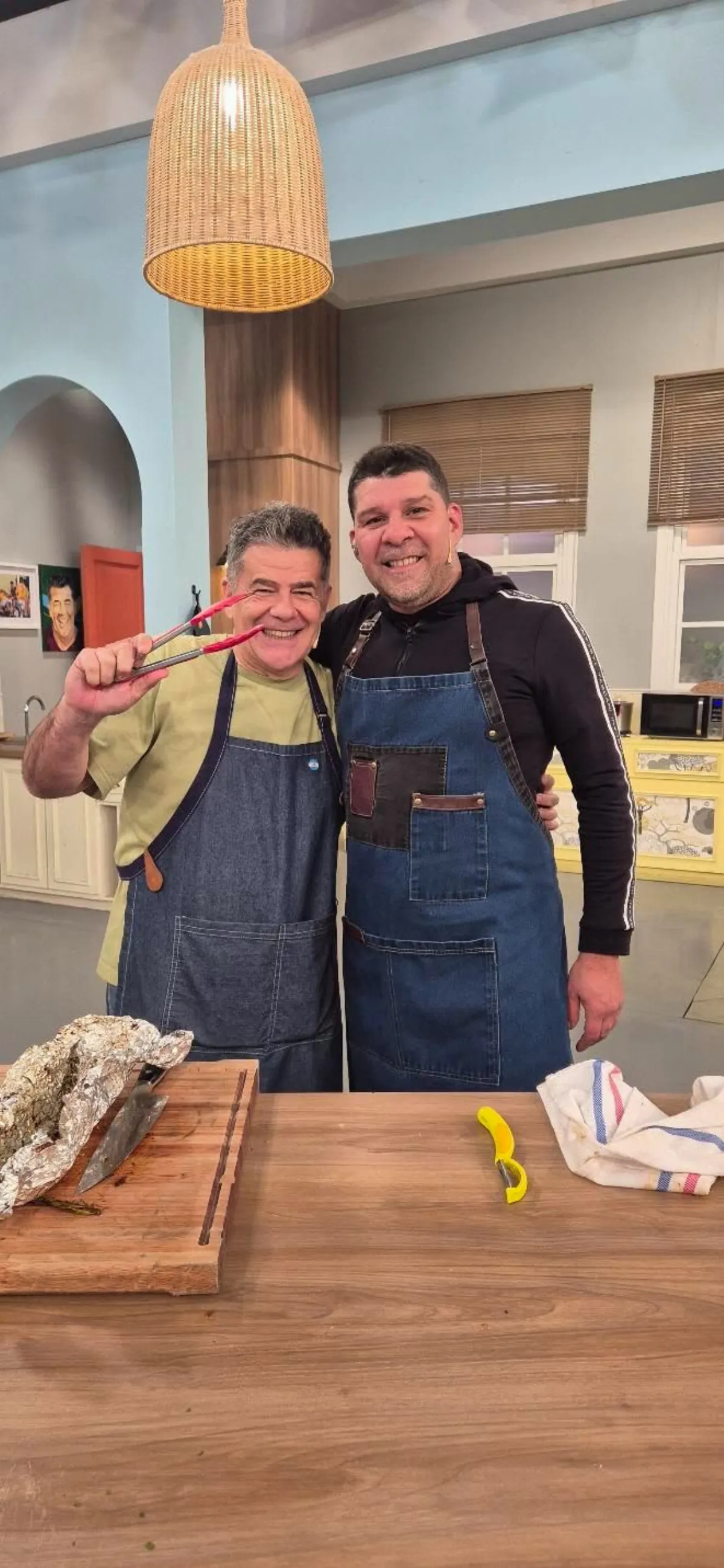 El "Mono" Cicero volvió con Julian Weich a la TV y contó del éxito de su bodegón