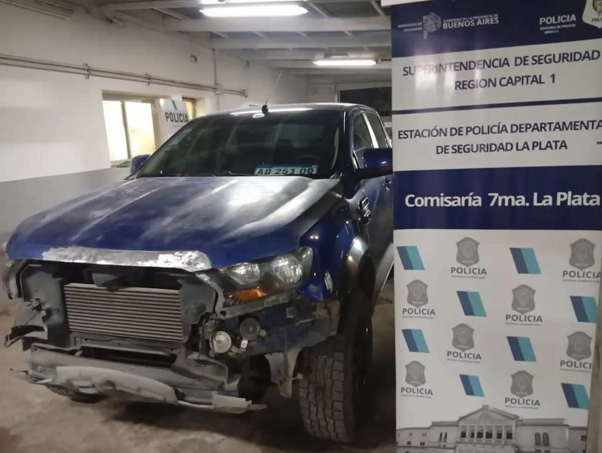 Detuvieron en Quilmes a un conductor acusado de chocar en La Plata a una mujer y su hijo