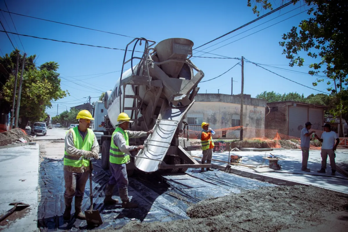 El Municipio anunció la construcción de 57 nuevas cuadras de asfalto en Quilmes Oeste