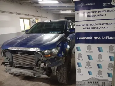 Detuvieron en Quilmes a un conductor acusado de chocar en La Plata a una mujer y su hijo