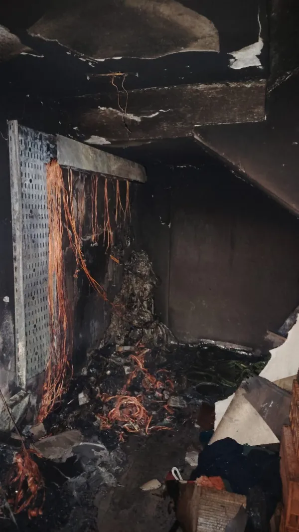 Incendio en un edificio de ocho pisos en Quilmes: Evacuaron a los vecinos