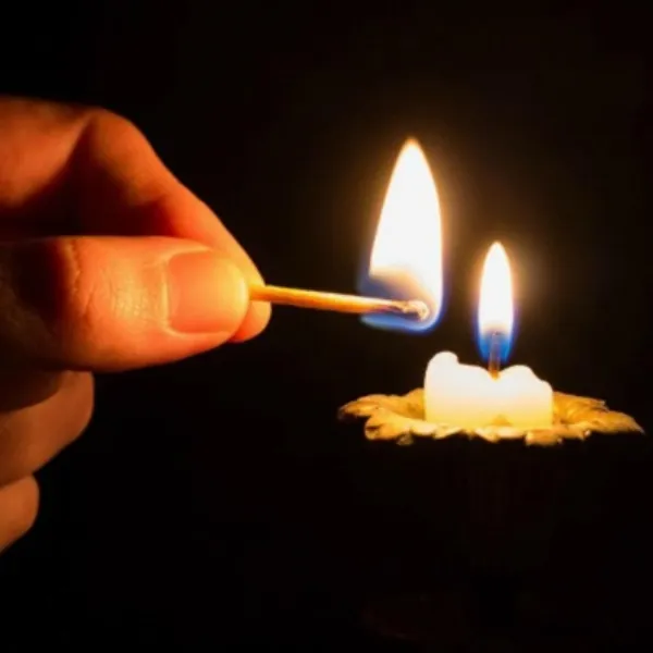 Vecinos de Ezpeleta denuncian cortes de luz diarios desde hace más de seis meses