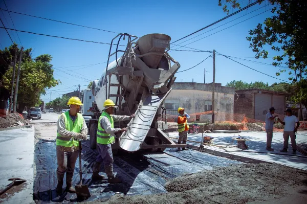 El Municipio anunció la construcción de 57 nuevas cuadras de asfalto en Quilmes Oeste