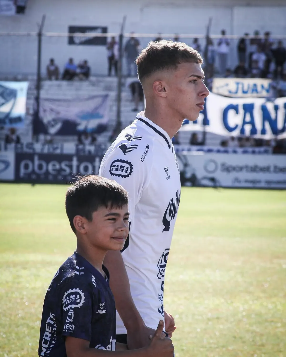 Mirko Juárez rescindió con el “Cervecero” y se fue a jugar a Qatar