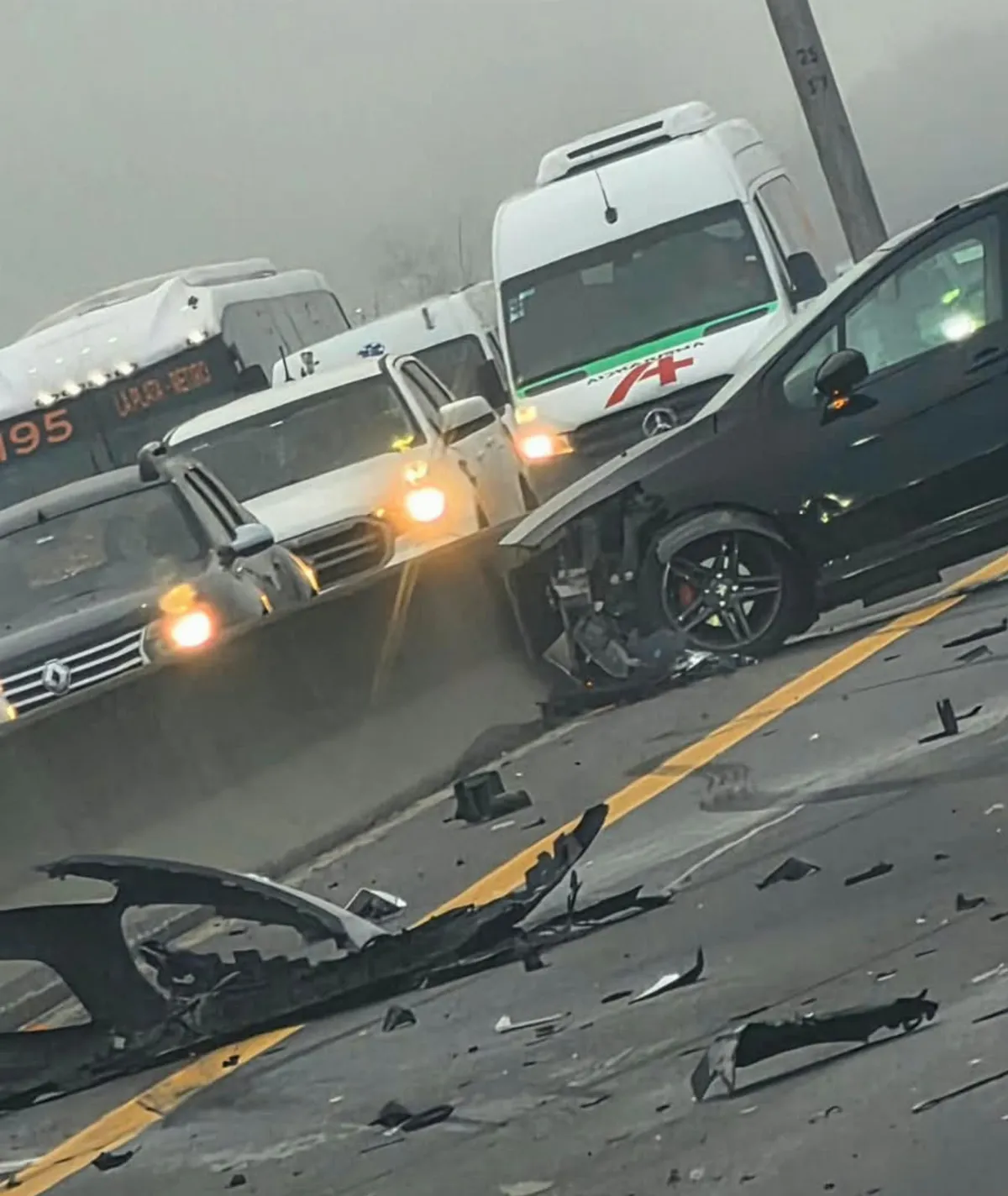 Caos por la neblina en la Autopista: Dos choques provocaron embotellamiento hasta Quilmes