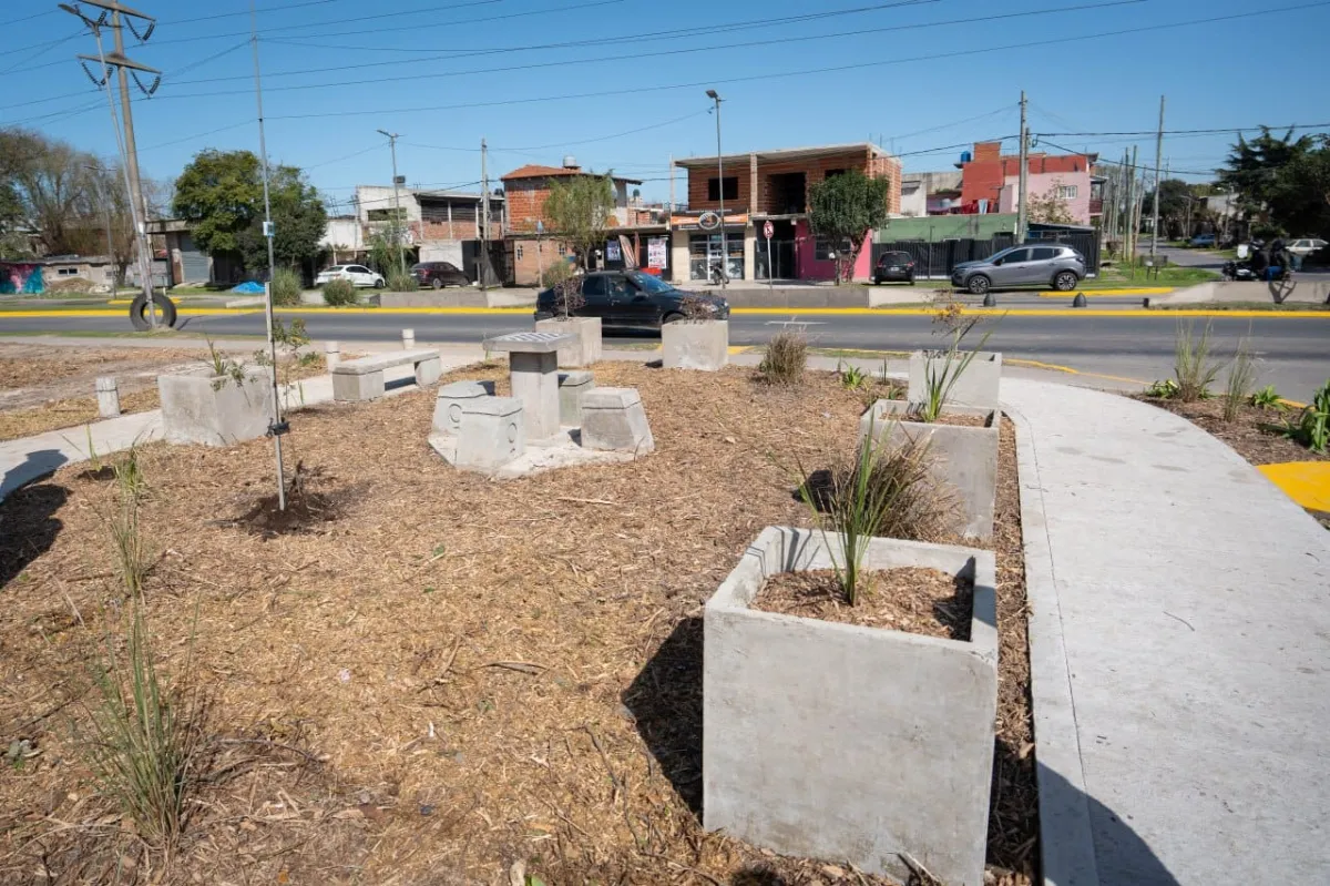 El municipio erradicó un histórico basural en Ezpeleta y lo transformó en un espacio público