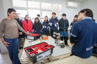 Mayra Mendoza y Eva Mieri inauguraron la obra de ampliación de la Escuela Secundaria Técnica N° 1
