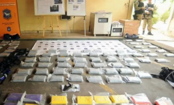 Condenan a una banda de policías que operaba con el narcotráfico y fraguaba causas
