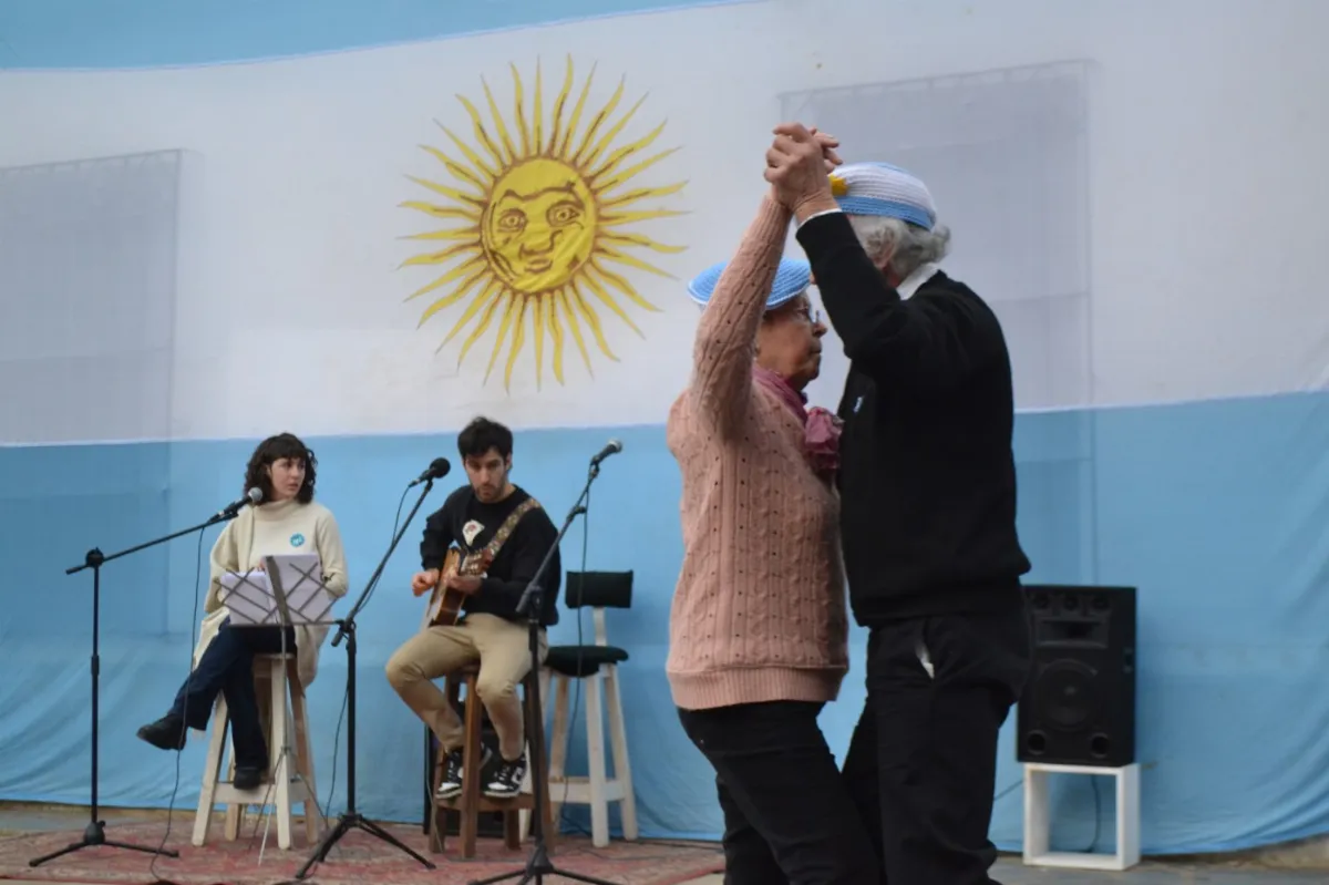 Peña Migrante en el Centro Cultural "Hagan Lío"
