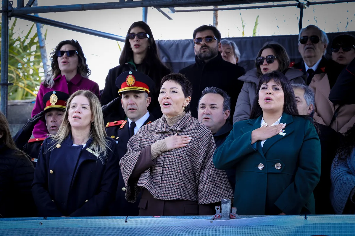 Aniversario de Bernal: Mayra Mendoza y Eva Mieri anunciaron la finalización del Acceso Sudeste y un nuevo natatorio