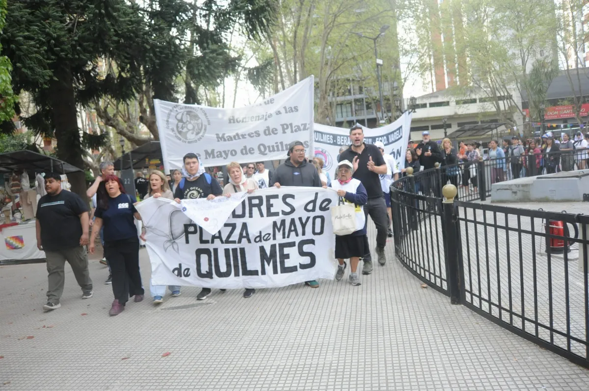 Nueva Ronda de las Madres de Plaza de Mayo de Quilmes en la Plaza San Martín