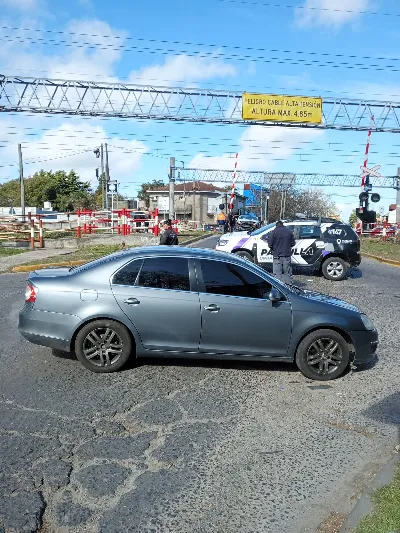 Motociclista sufrió fracturas tras un choque en Ezpeleta