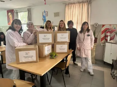 El Rotary Club de Ezpeleta donó ropa de bebé al Hospital de Quilmes