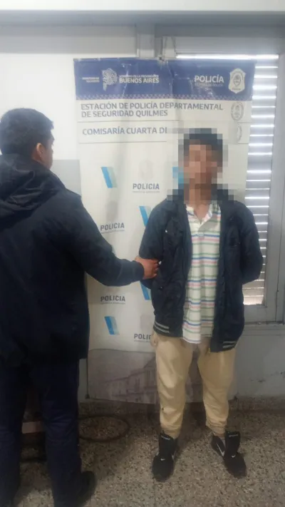 Intentó escapar con varias dosis de cocaína: Tenía pedido de captura por narcotráfico