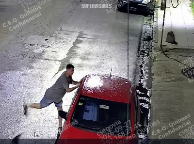 [VIDEO] Destrozaba espejos de autos en Quilmes Centro: Fue detenido