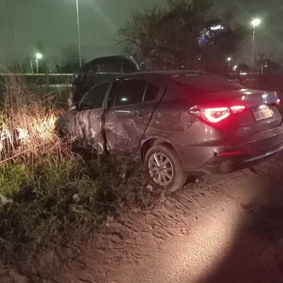 Persecución cinematográfica por Quilmes terminó en la autopista: 5 detenidos y 2 policías heridos