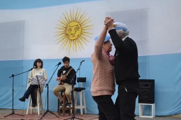 Peña Migrante en el Centro Cultural "Hagan Lío"