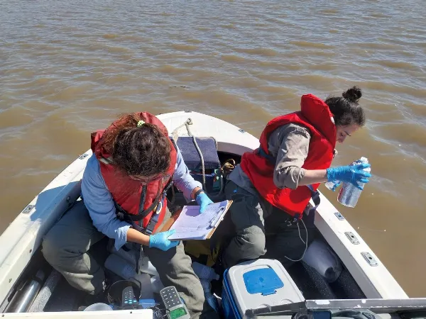 La UNQ estudia cómo garantizar el acceso al agua potable frente al cambio climático