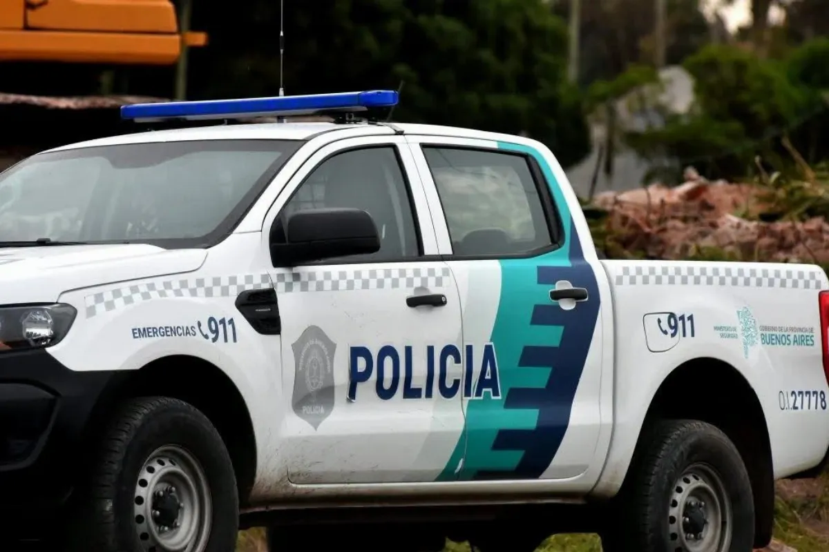 Policía le salvó la vida a un bebé recién nacido que no reaccionaba tras un parto en Quilmes Oeste