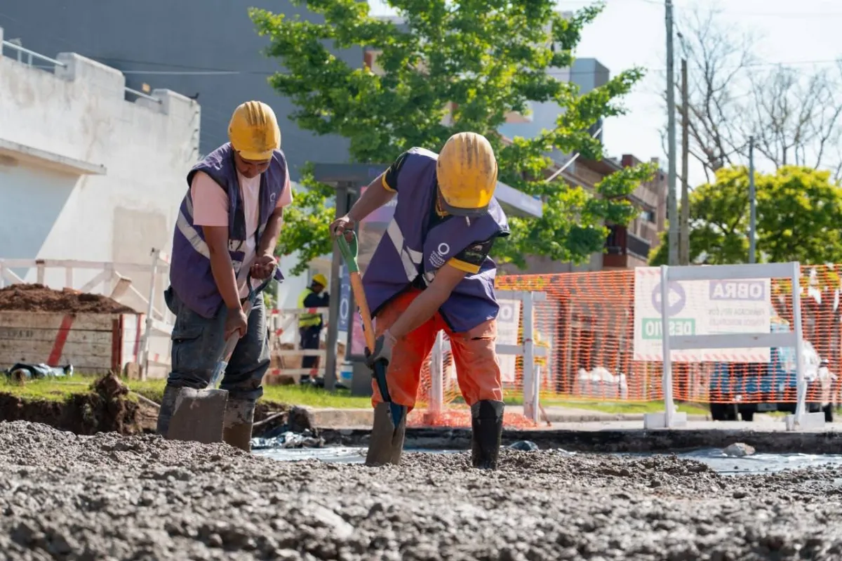 Continúan las tareas de bacheo y reparación de calzada en distintos puntos de la ciudad