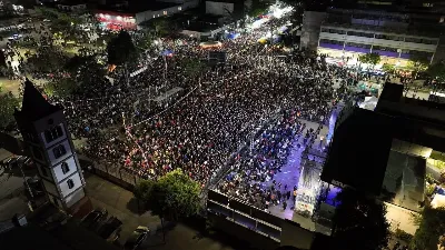 Aniversario de Solano: Una multitud de vecinos disfrutó del cierre musical de Rodrigo Tapari