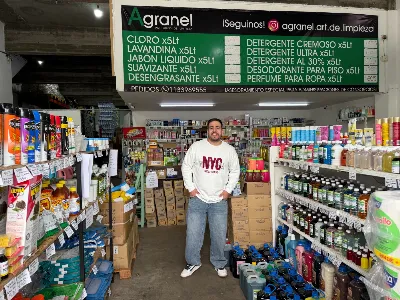 De producir en la casa de su abuela a impulsar una propuesta de franquicias: Agranel apuesta a la reposición cotidiana