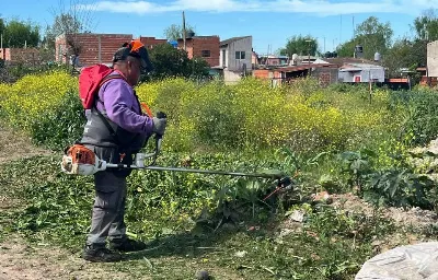 El Municipio realiza trabajos de limpieza preventivos en La Matera ante el alerta de tormentas