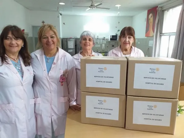 Rotary Club Ezpeleta donó ropa para bebés y niños al Hospital de Quilmes