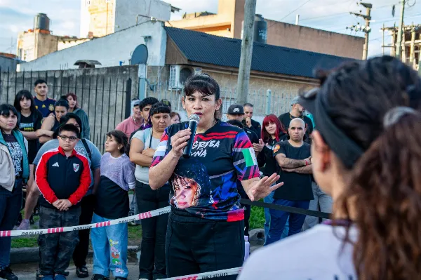Marcela "La Tigresa" Acuña brindó una masterclass de boxeo solidaria en Solano